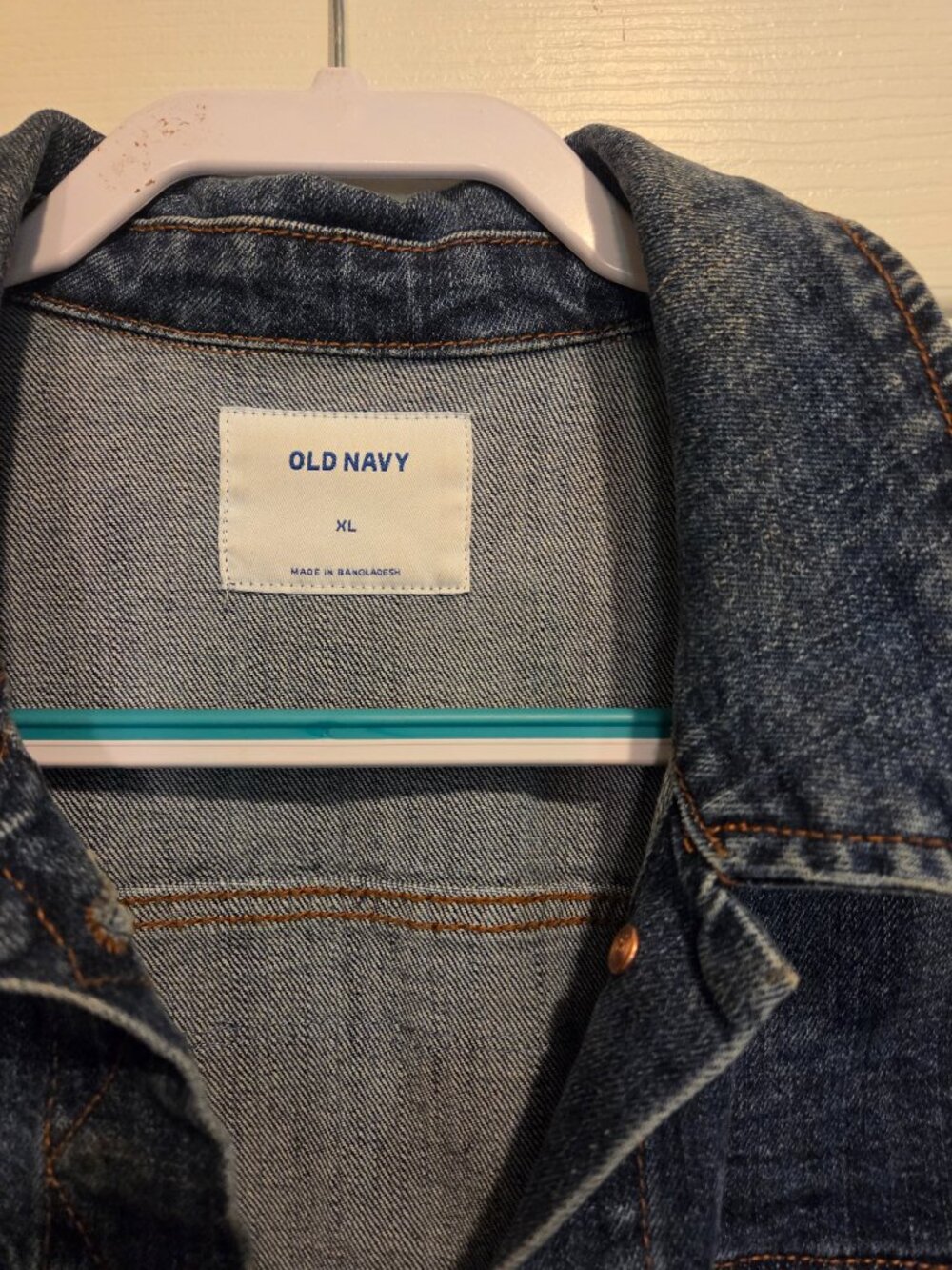 Distressed denim jacket - Picture 2 of 4